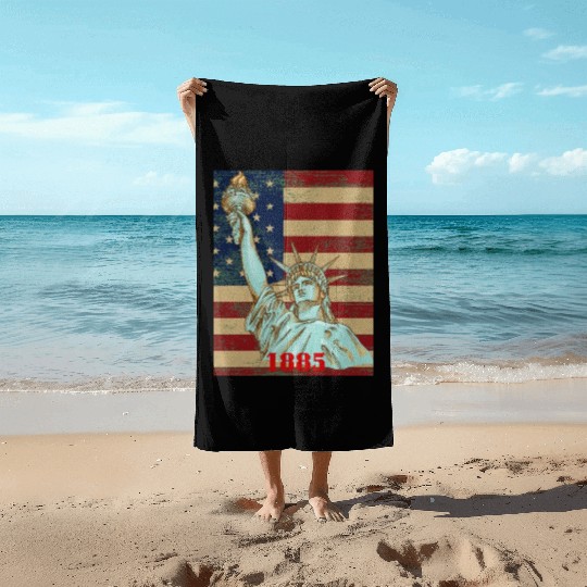 LOVE-Statue of Liberty Beach Towels