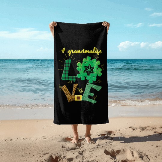 Love Grandma Shamrock Saint Patrick Day Beach Towels