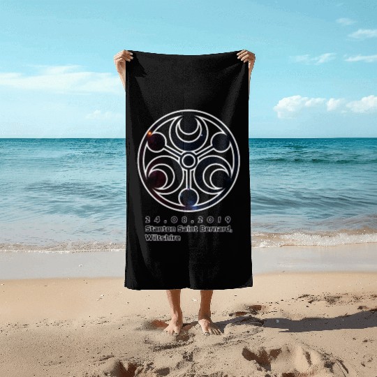 Station Saints Bernard Crop Circle, Wiltshire 24-0 Beach Towels