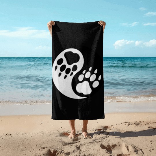 wolf paw ying yang Beach Towels