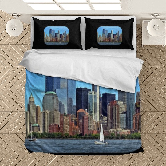 Manhattan NY – Sailboat By Manhattan Skyline Bedding Sets