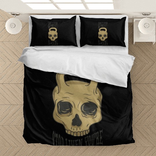 Never give up halloween train hard fitness Bedding Sets