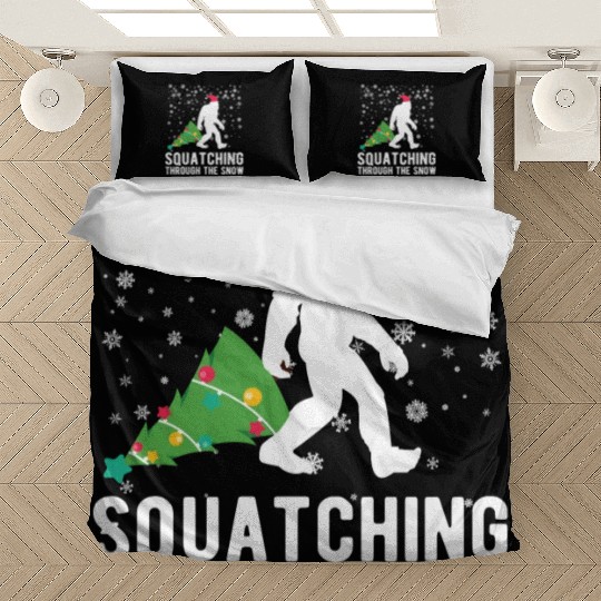 Christmas Bigfoot Squatching In The Snow Funny Bedding Sets