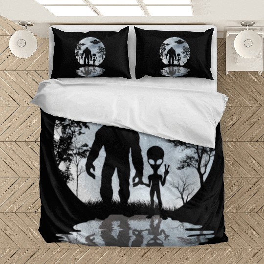 Alien Bigfoot Moon Sasquatch Ufo Extraterrestrial Bedding Sets