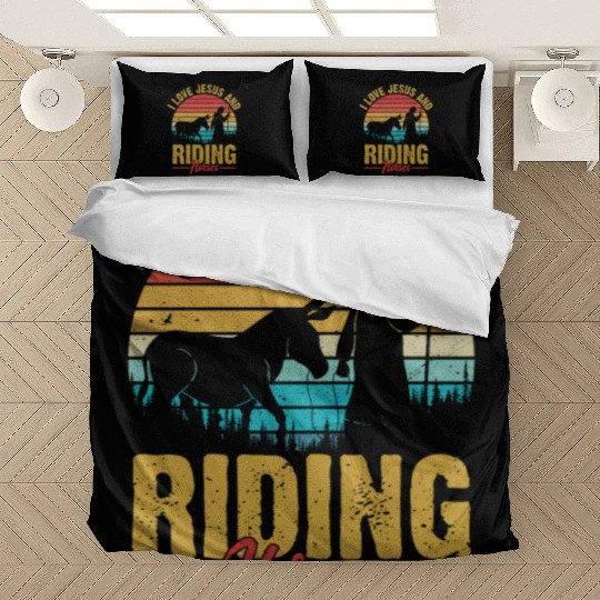 I Love Jesus And Riding Horses Riding Woman Horseb Bedding Sets