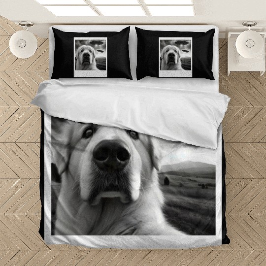 Great Pyrenees Funny Graphic Selfie with UFOs Weir Bedding Sets