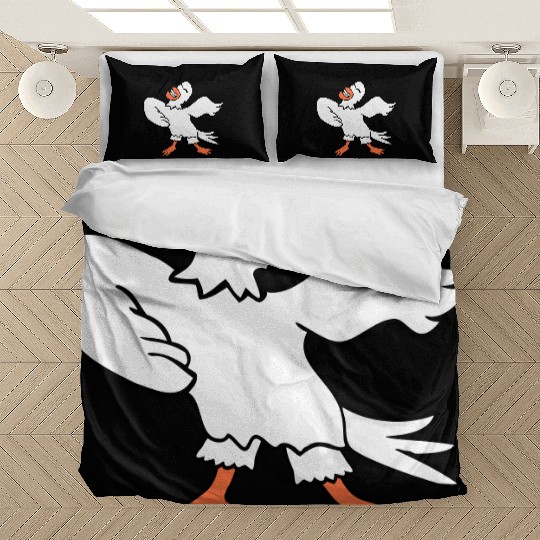 Seagull bird dances happily celebrates cheerful Bedding Sets