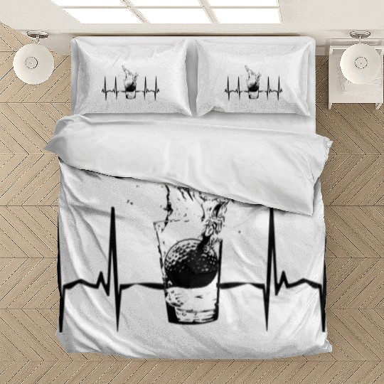 Golf glass heartbeat, gift for golf players Bedding Sets