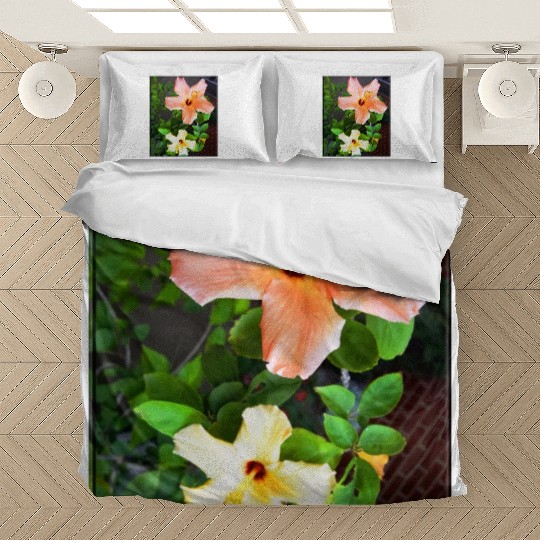 Hibiscus 4 Bedding Sets