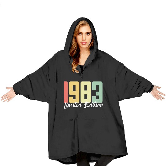 40 Years Vintage 1983 Retro 40th Birthday Blanket Hoodies