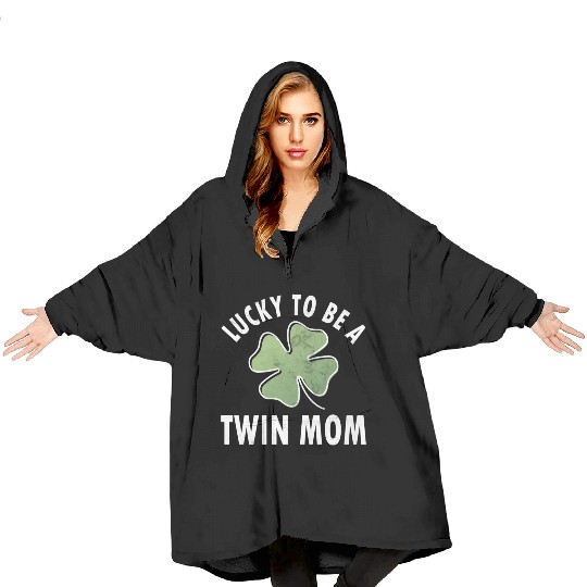 Lucky To Be A Twin Mom Saint Patric Day Blanket Hoodies