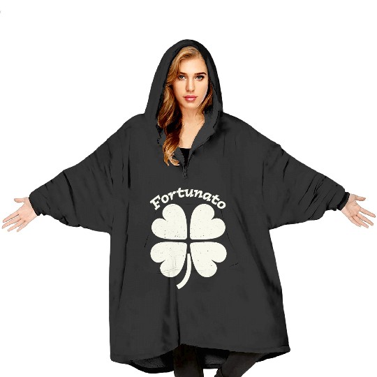 Fortunato Emblem Distressed Four-Leaf Blanket Hoodies