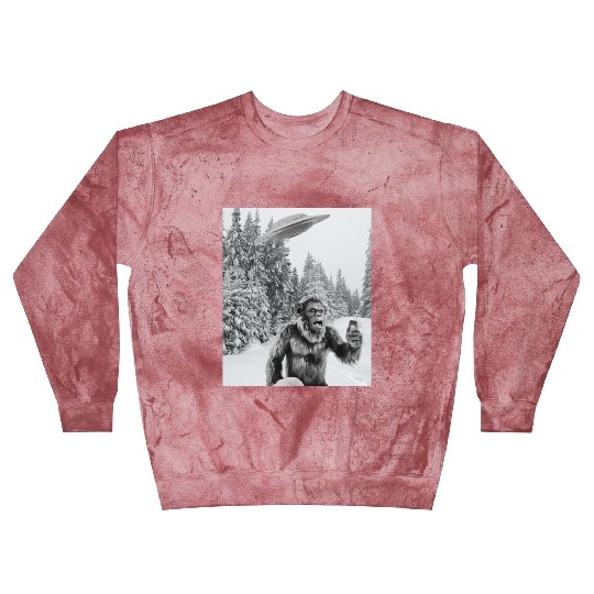 Bigfoot Selfie With Alien UFO Funny Sasquatch Blast Sweatshirts