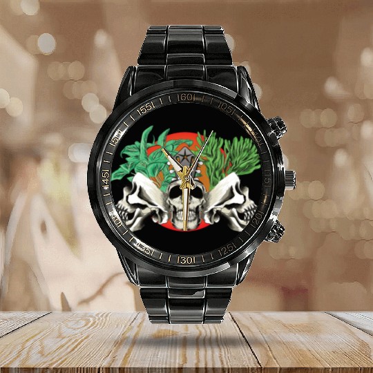 Skull Plant of the blood moon night light Calendar Steel Band Watch
