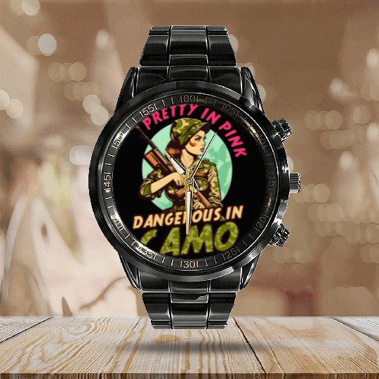 Hunter Pretty In Pink Dangerous Camo Calendar Steel Band Watch