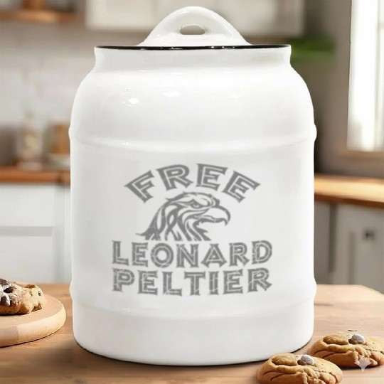 FREE LEONARD PELTIER EAGLE NATIVES grau used look Ceramic Cookie Jars
