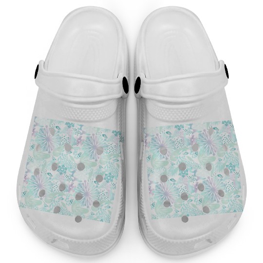 Abstract Winter Pattern Clogs