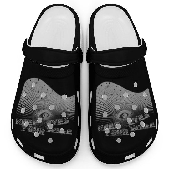 Eyes Wide Winter Come 2 The Light Grey Clogs