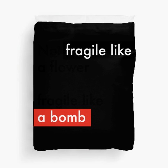 Feminism - Fragile like a bomb - Frida Kahlo Duvet Covers