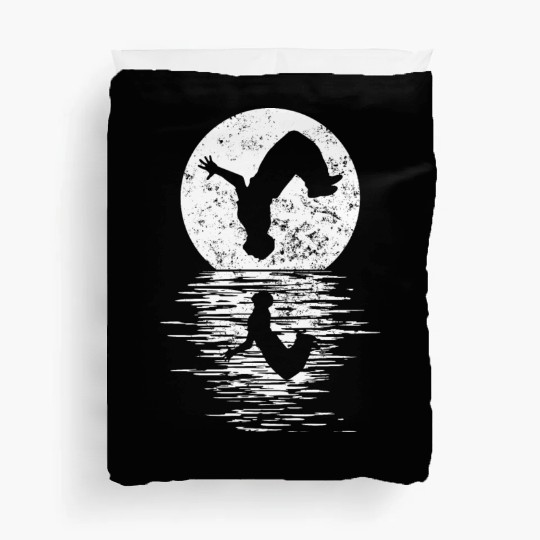 Parkour, Freerunning, Street Workout Acrobatic Duvet Covers