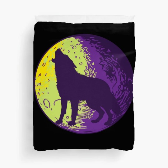 Howling wolf in the moon cool Duvet Covers