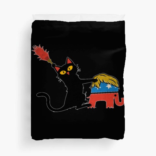 Black cat beating Republicans Trump hair support K Duvet Covers