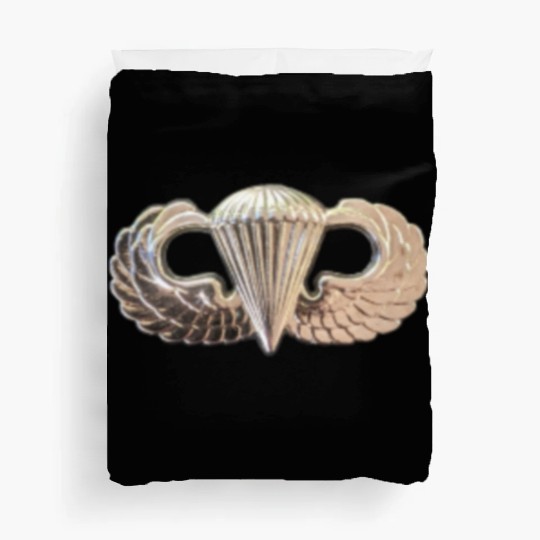 Airborne Wings gift for your favorite veteran. Duvet Covers