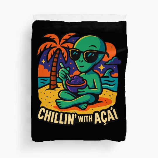 ALIEN ON THE BEACH Duvet Covers