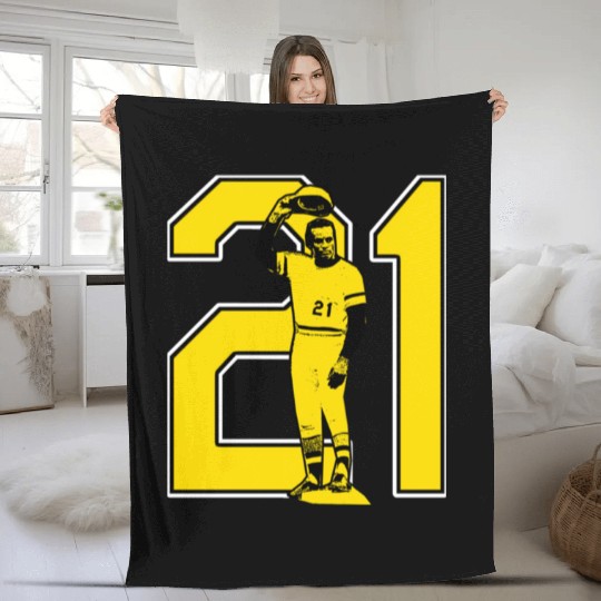 Roberto clemente Cap Fleece Blankets