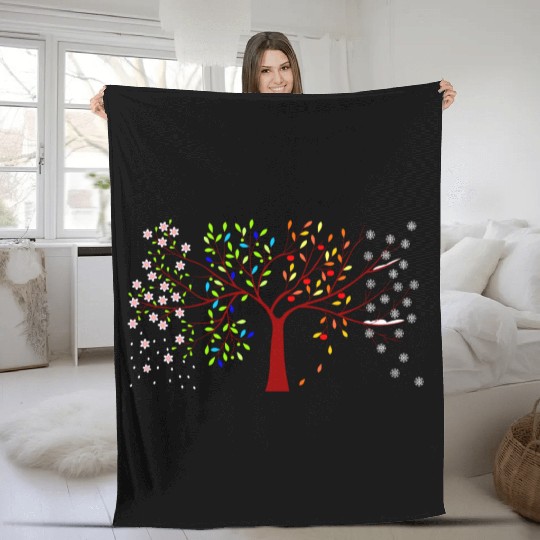 four seasons tree Fleece Blankets