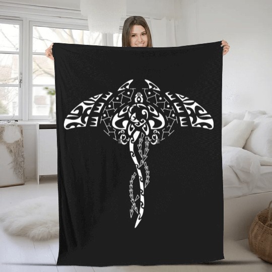 Maori Tattoo Rays Wisdom white Fleece Blankets