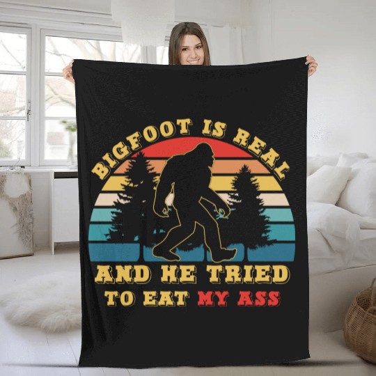 bigfoot is real and he tried to eat my ass Fleece Blankets