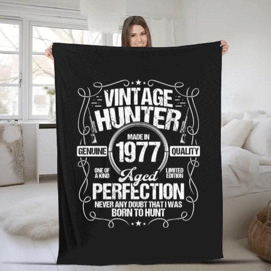 1977 Hunting for Boar Hunter Dog 1977 Year Born Fleece Blankets