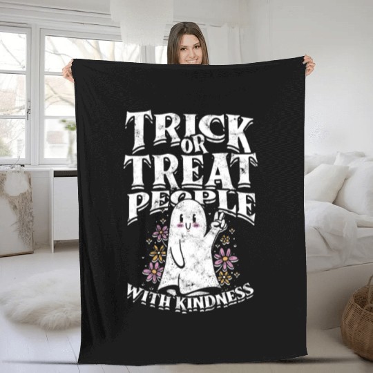 Trick or treat people with kindness - cute ghost Fleece Blankets