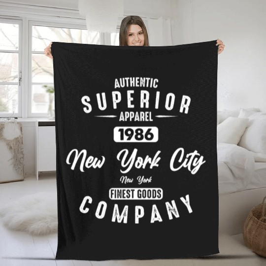 New York City Born In 1986 Vintage Birthday Fleece Blankets