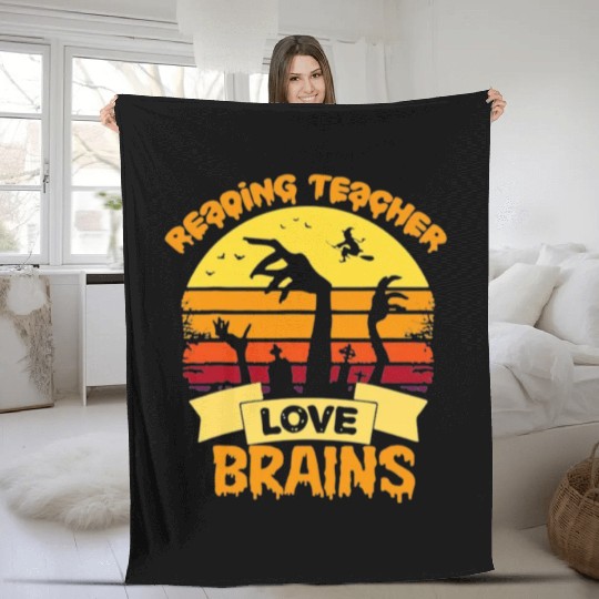 Reading teacher love brains Fleece Blankets