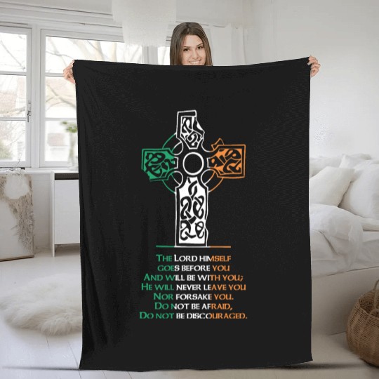 Celtic cross Fleece Blankets