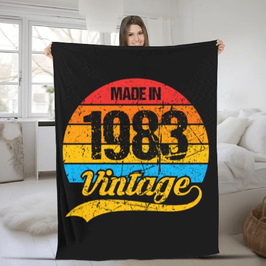 40 Years Vintage 1983 Retro 40th Birthday Fleece Blankets
