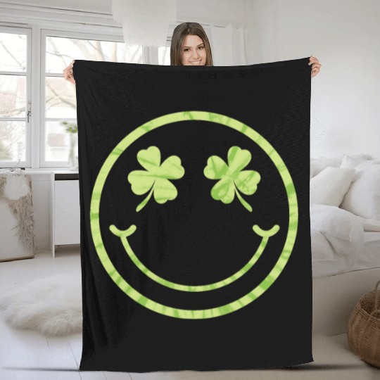 Green Lucky Shamrock Womens Lucky Mama St Fleece Blankets