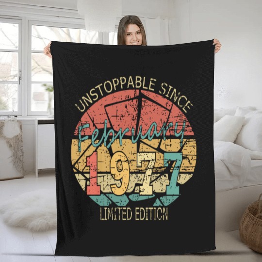 1977 Born Vintage Rose Gift Fleece Blankets