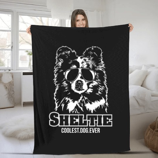 Sheltie coolest dog ever dog mom Fleece Blankets