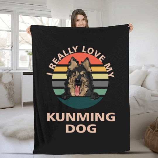 I Really Really Love My Kunming Dog Dad Mom Fleece Blankets