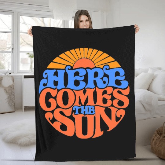 Here comes the sun Fleece Blankets