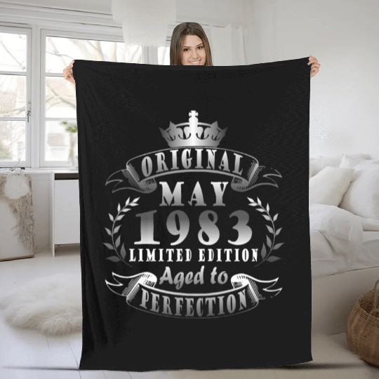 May vintage 1983 original 40th birthday gift Fleece Blankets