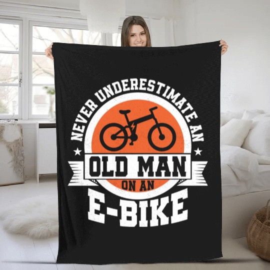 Never Underestimate An Old Man On An E-Bike Electr Fleece Blankets