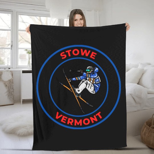 Retro Skiing in Stowe Vermont Holiday Souvenir Fleece Blankets