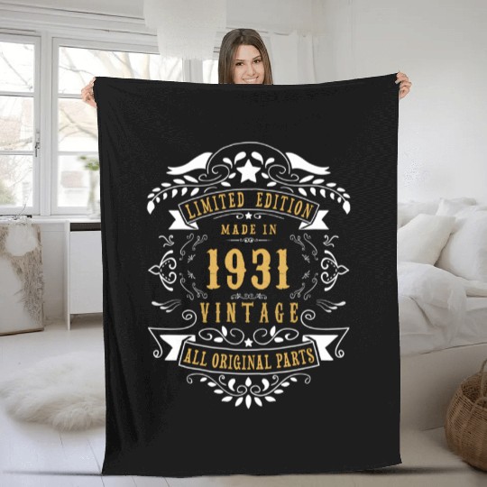 89 Made In 1931 89Th Anniversary Fleece Blankets