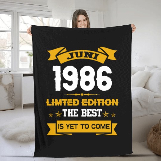 June 1986 Birthday Surprise Fleece Blankets
