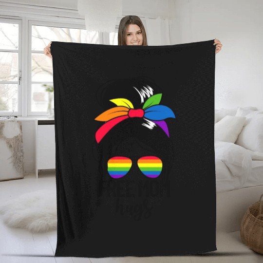 Free Mom Hugs Womens Messy Bun LGBTQ Free Mom Hugs Fleece Blankets