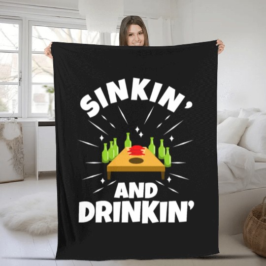 Cornhole - Sinkin and drinkin Fleece Blankets